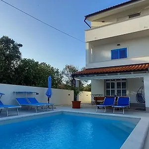  Ferienhaus Bianca - Private Pool